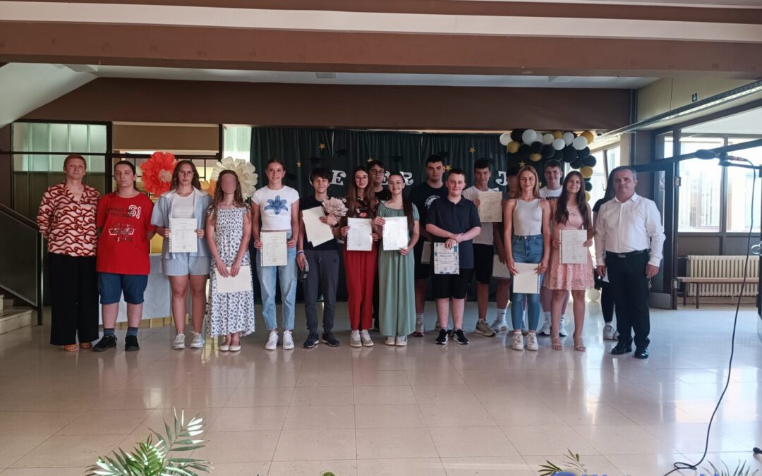Svečana dodjela svjedodžbi učenicima osmih razreda 