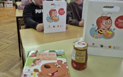 Školski medni dan s hrvatskih pčelinjaka
